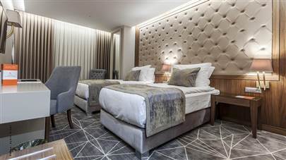 اتاق دو تخته تویین هتل کایا لاله پارک تبریز اتاق دو تخته تویین هتل کایا لاله پارک تبریز